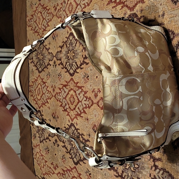 Coach purse - Picture 2 of 7